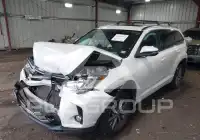 2018 Toyota Highlander фото