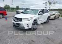 2018 Toyota Highlander photo