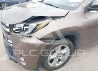2018 Toyota Highlander фото