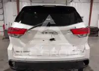 2018 Toyota Highlander photo