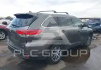2018 Toyota Highlander photo