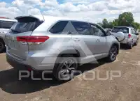 2018 Toyota Highlander фото
