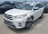 2018 Toyota Highlander фото