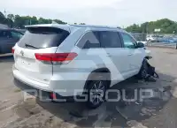 2018 Toyota Highlander фото