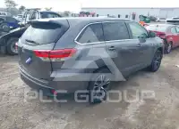 2018 Toyota Highlander photo