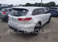 2018 Toyota Highlander photo