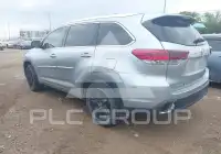 2018 Toyota Highlander фото