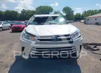 2018 Toyota Highlander фото