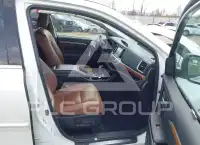 2018 Toyota Highlander photo