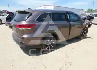 2018 Toyota Highlander фото