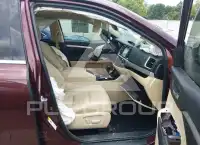 2018 Toyota Highlander photo