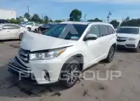 2018 Toyota Highlander фото