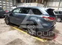 2018 Toyota Highlander photo