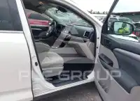 2018 Toyota Highlander photo