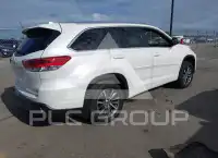 2018 Toyota Highlander photo