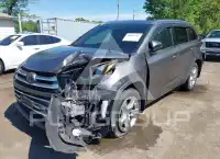 2018 Toyota Highlander фото