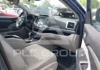 2018 Toyota Highlander photo