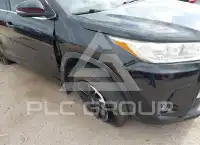 2018 Toyota Highlander photo