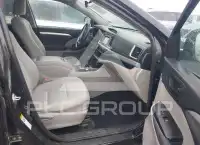 2018 Toyota Highlander photo