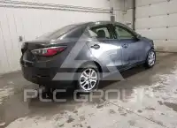 2018 Toyota YARIS фото