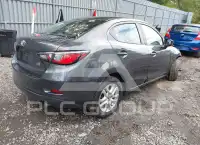 2018 Toyota YARIS фото
