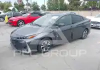 2018 Toyota PRIUS фото