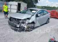 2018 Toyota PRIUS фото