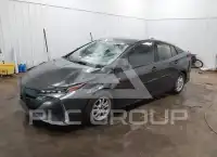 2018 Toyota PRIUS photo