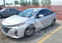 2018 Toyota PRIUS фото