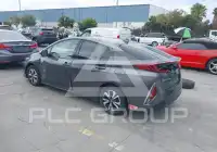 2018 Toyota PRIUS фото