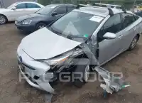 2018 Toyota PRIUS фото