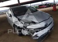 2018 Toyota PRIUS фото