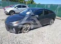 2018 Toyota PRIUS фото