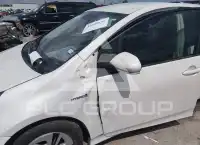 2018 Toyota PRIUS фото