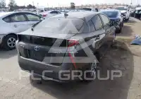 2018 Toyota PRIUS фото