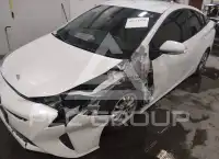 2018 Toyota PRIUS photo