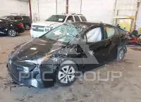 2018 Toyota PRIUS фото