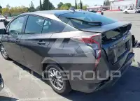 2018 Toyota PRIUS photo