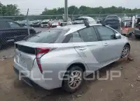 2018 Toyota PRIUS фото