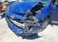 2018 Toyota PRIUS фото