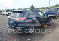 2018 Toyota RAV4 фото