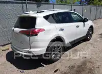 2018 Toyota RAV4 фото