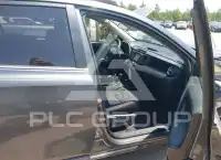 2018 Toyota RAV4 фото