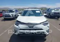 2018 Toyota RAV4 фото