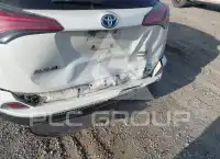2018 Toyota RAV4 фото