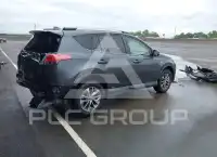 2018 Toyota RAV4 фото