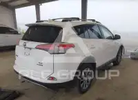 2018 Toyota RAV4 фото