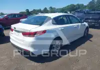 2018 KIA Optima photo