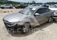 2018 KIA Optima photo