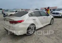 2018 KIA Optima photo